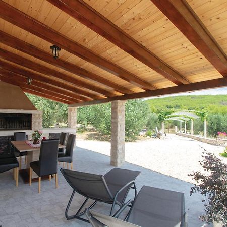 Awesome Home In Smokvica With Kitchen 외부 사진