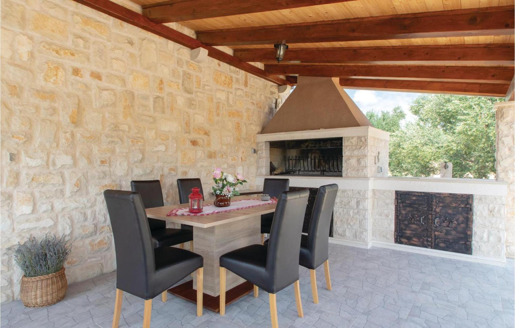 Awesome Home In Smokvica With Kitchen 외부 사진